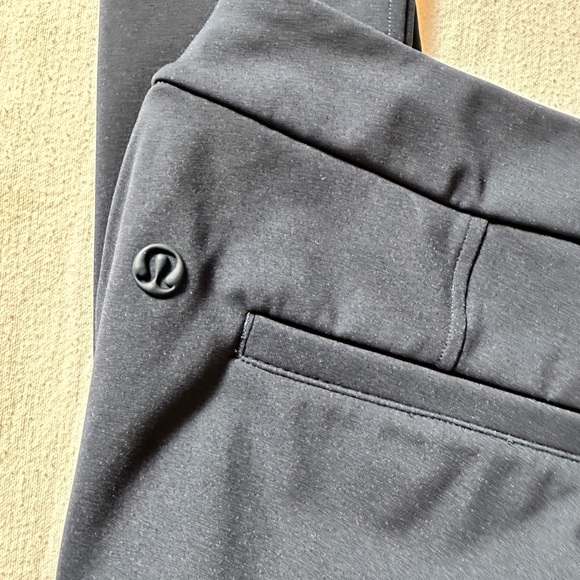Lululemon Women’s sz Small, navy - Picture 3 of 6